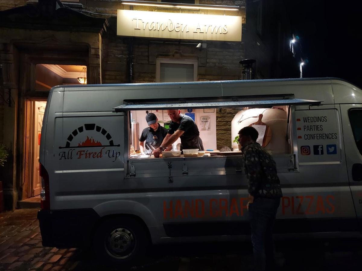 Trawden Arms Community Owned Pub Hotel Winewall ภายนอก รูปภาพ