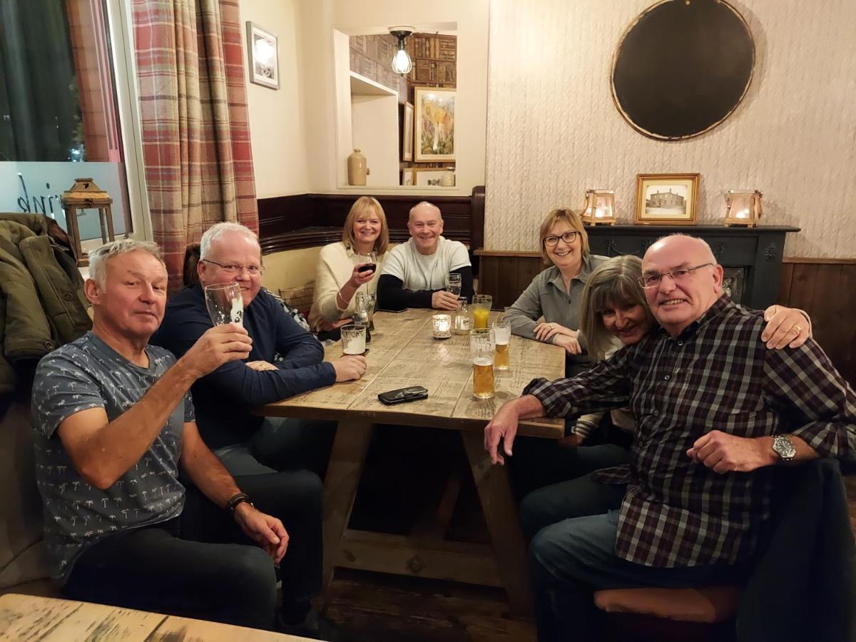Trawden Arms Community Owned Pub Hotel Winewall ภายนอก รูปภาพ