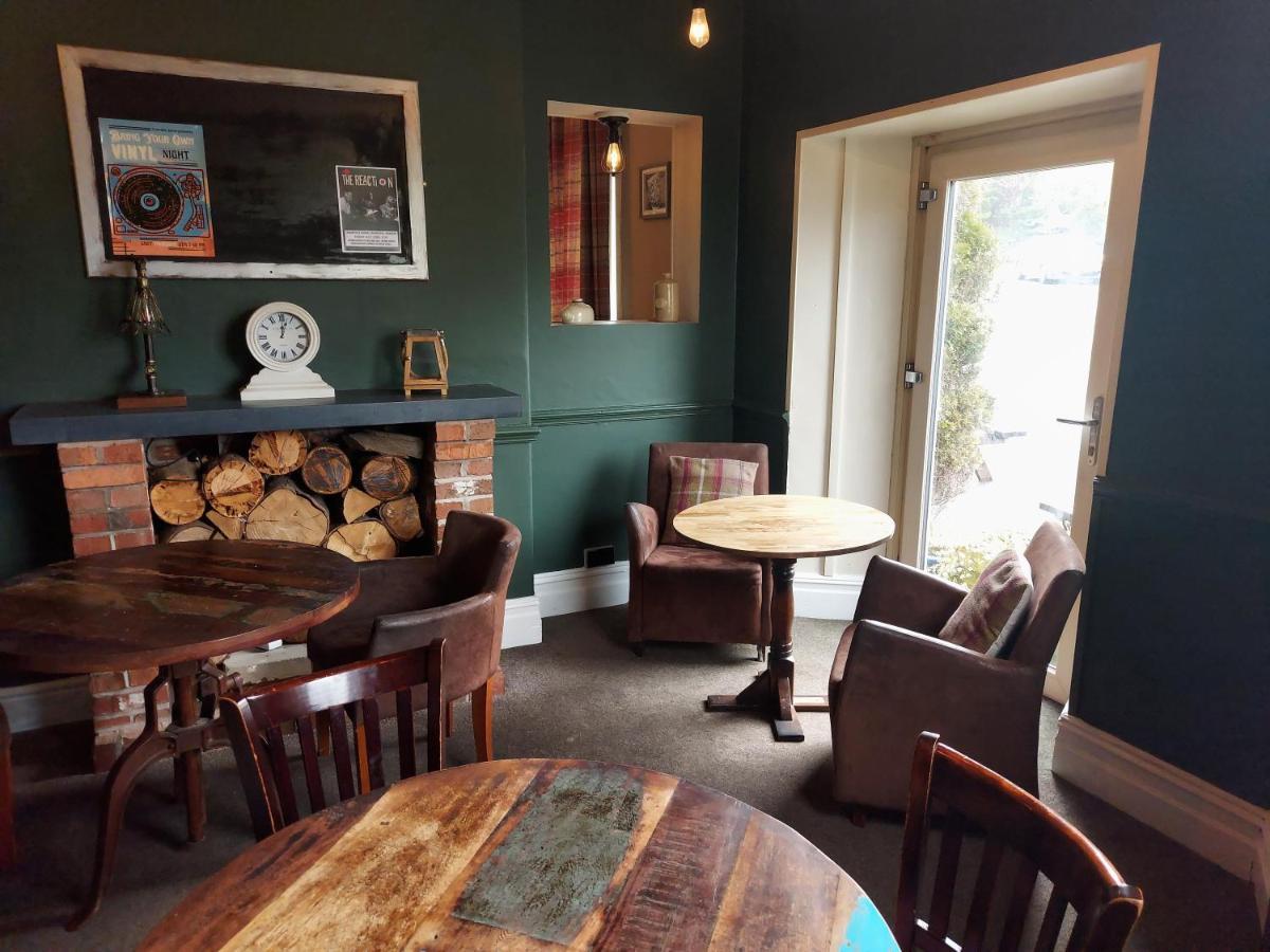 Trawden Arms Community Owned Pub Hotel Winewall ภายนอก รูปภาพ